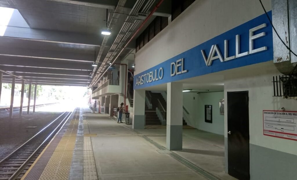 Estación Aristóbulo del Valle